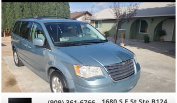 2008ChryslerTown & CountryTouring Minivan 4D full