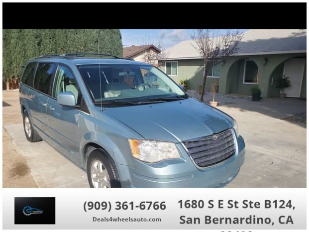 2008ChryslerTown & CountryTouring Minivan 4D full