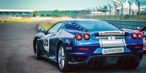 car-race-438467_1920